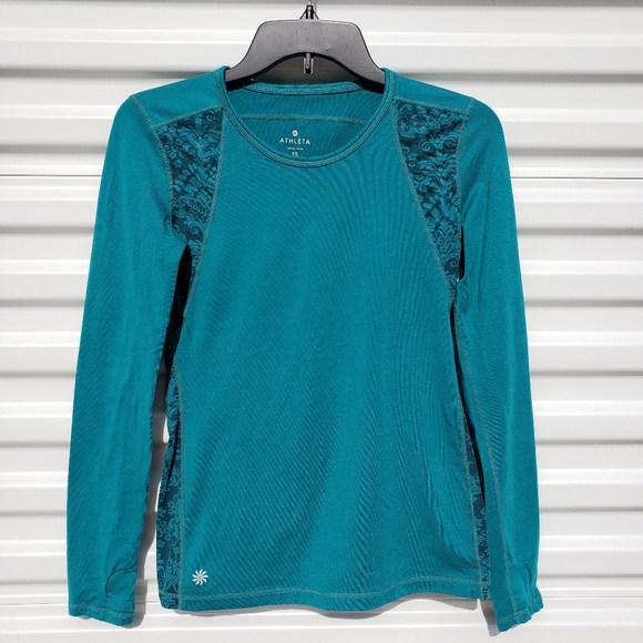 Athleta green Queens Lucious long sleeve tee - Picture 1 of 6